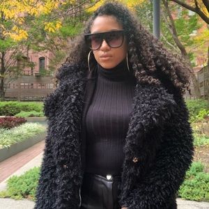 I’m Ashley a bougie and broke college student.